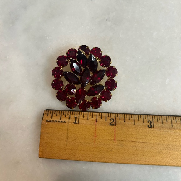 Ruby Red Pin / Brooch - Picture 3 of 5
